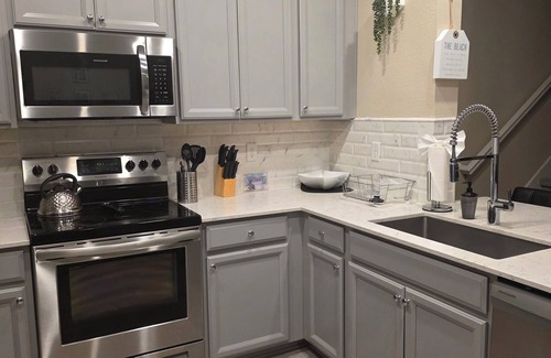 North Beach Apartment | Rental Destination Relaxation II
