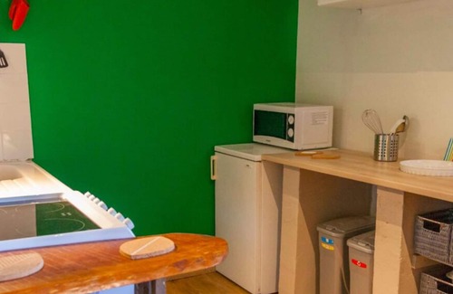 Joyeux Apartment | Rental-Gîte Le Margouillis-Comfort-Park view-Ensuite with Bath