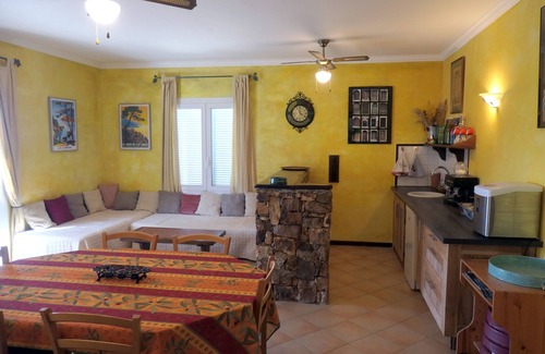 Galeria Apartment | Rental in house 2 to 8 pers. 130m2, terrace 70m2 on gulf, beach 300m.
