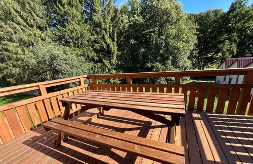 Rochesson House | Rental of 12 gîtes and 1 chalet that can accommodate 2 to 10 people.