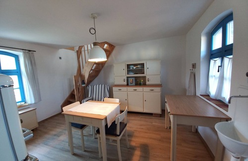 Laasow Apartment | Rental-Standard-Private Bathroom-Garden view-Klinkerhaus Altenteil