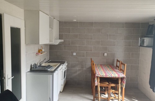 Brem Sur Mer Apartment | Rental T1 30m2 with Terrace in Brem Sur Mer: 2km from the beach