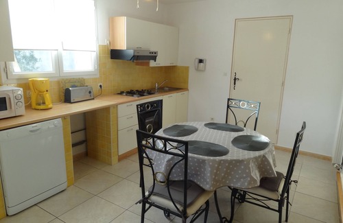 St.-Remy-de-Provence Apartment | RENTALS OF THE ALPILLES - MIMOSA