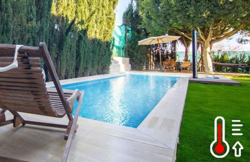 Almensilla House | RentalSevilla Brisa del Aljarafe con piscina climatizada a 15 minutos de Sevilla