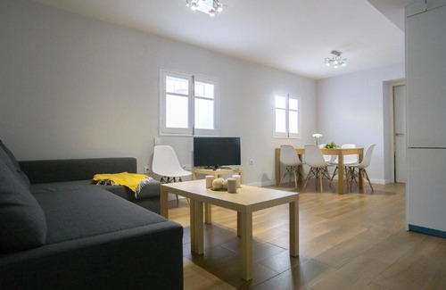 Los Pajaros Apartment | RentalSevilla Caños de Carmona