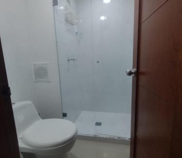 La Candelaria Apartment | RentalsOP AN03 Apto cerca al Metro tranvía, la mejor ubicación en Medellin