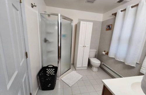 Hackensack House | RentalsOP NJ01 Full house minutes from NYC, near to metlife, American Dream