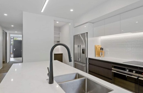 Merivale House | Repton City Townhouse - Merivale