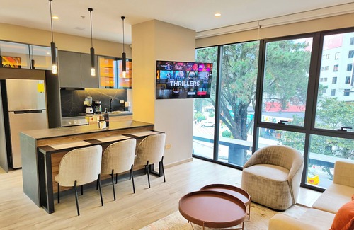 La Carolina Condo | Republica del Salvador Coliving Ecuador
