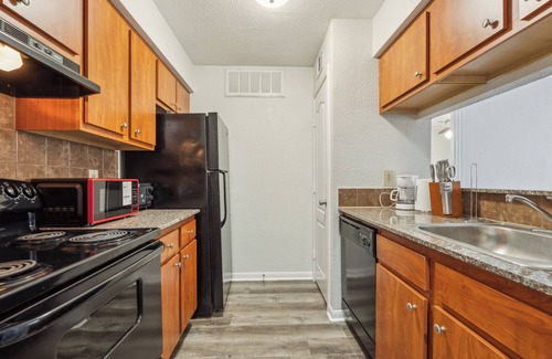 Clodine Apartment | Reserve at westwood 3131 I Spacious 1 Bed 1 Bath