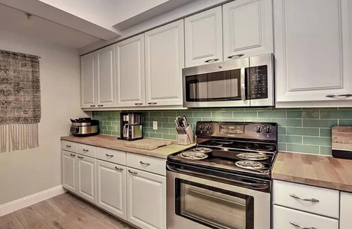 Naples Apartment | Reserve.Reserve Way