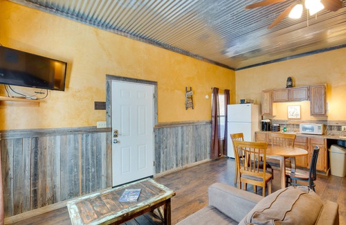 Cayuga Apartment | Reservoir Access: Pet-Friendly Kerens Cabin!