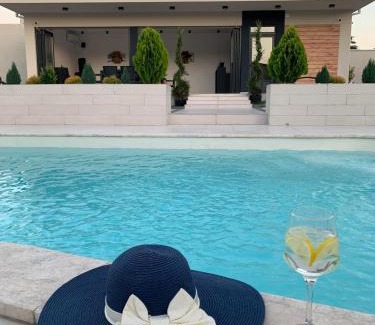 Stojakovo Apartment | Reshkov Pool Apartments