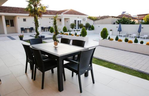 Stojakovo Apartment | Reshkov Pool Apartments