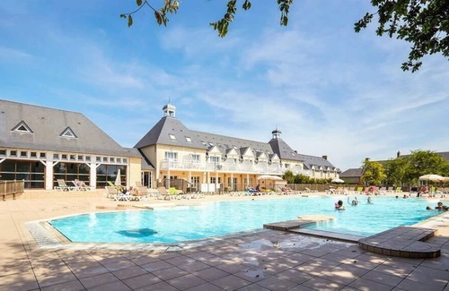 Port-en-Bessin-Huppain House | Residence Pierre & Vacances Le Green Beach**** - House 5 people - 1 bedroom - Fireplace - Terrace