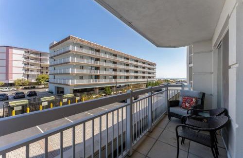 Diamond Beach Apartment | Residence 101 At The Grand