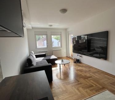 Stari Banovci Apartment | Residence 25V