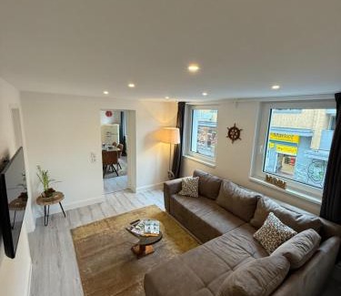 Saint Pauli Apartment | Residence -6 rooms- Sankt Pauli, Harbour and Schanze