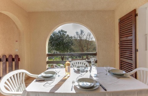 Centuri Apartment | RESIDENCE ANNA