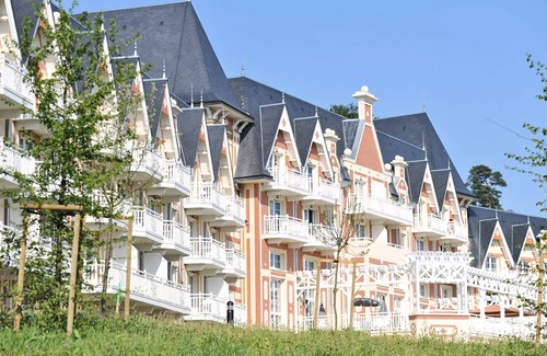 Bagnoles-de-l'Orne Apartment | Residence b'o Cottage * - Studio 2 People Birch Valley View