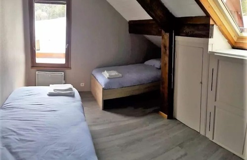 Crots Apartment | Residence Bara 8-baratier - 4 Rooms for 8 People