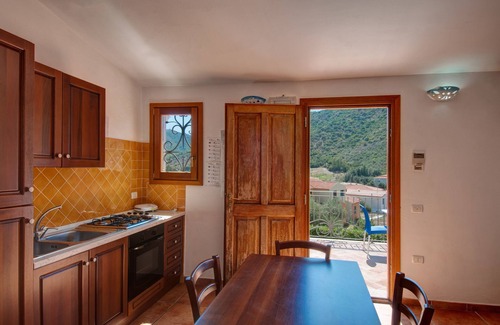 Tanaunella House | Residence Bouganvillage