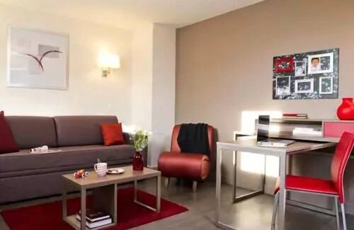 Caen City Centre Apartment | Residence City'O Apparthotel Caen - 2 Rooms 4 People