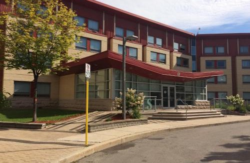 Oakville Apartment | Residence & Conference Centre - Oakville