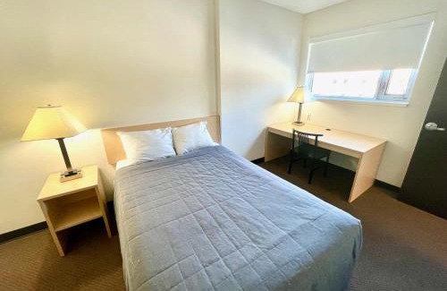 Old Ottawa East Apartment | Residence & Conference Centre - Ottawa Downtown