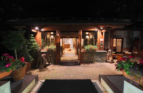 Pallusieux House | Residence Courmaison