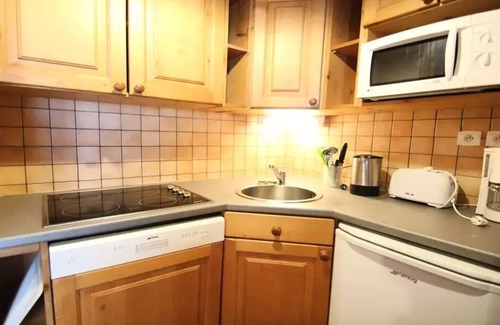 Puy-Saint-Vincent Ski Chalet | Residence Dame Blanche - DBAC16 - APPT 2 CHAMBRES - BALCONA - 6 PERSONS