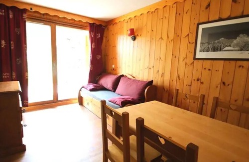 Puy-Saint-Vincent Ski Chalet | Residence Dame Blanche - DBAC12 - APPT 2 CHAMBRES - BALCONA - 6 PERSONS