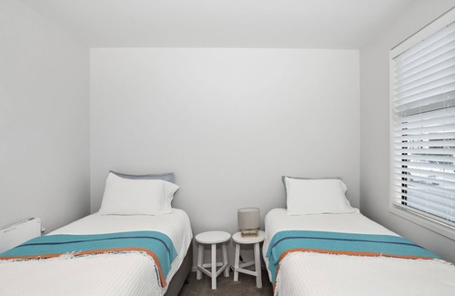 Orewa House | Residence De La Mer - Orewa Holiday Home