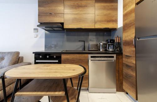 Cumhuriyet Apartment | Residence Flat With Excellent Location in Sisli
