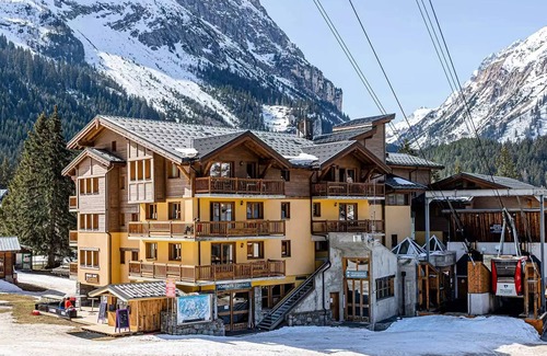 Pralognan-la-Vanoise Apartment | Residence Les Jardins de la Vanoise * - 3 Rooms Coin Montagne 9 People
