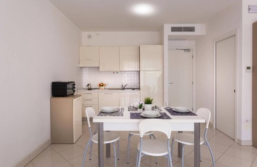 Pinarella House | Residence i Diamanti