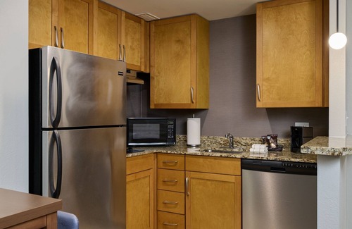 Crystal City Hotel | Residence Inn Arlington Capital View