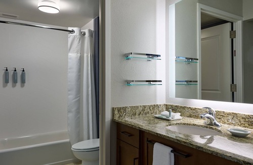 Crystal City Hotel | Residence Inn Arlington Capital View