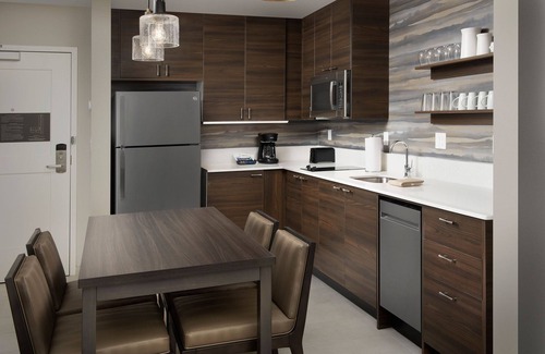 Downtown Jacksonville Hotel | Residence Inn by Marriott Jacksonville Downtown