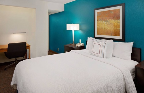 Madison Heights Hotel | Residence Inn by Marriott Detroit Troy/Madison Heights