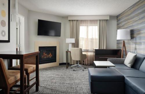 East Paris Hotel | Residence Inn by Marriott Grand Rapids Airport