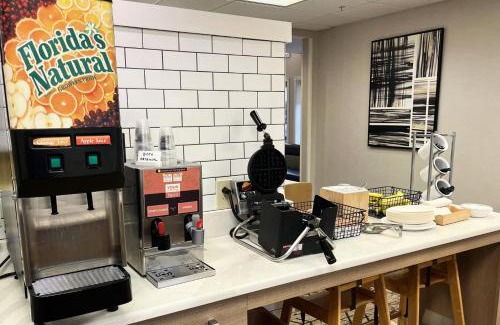 Cheektowaga Hotel | Residence Inn by Marriott Buffalo Galleria Mall