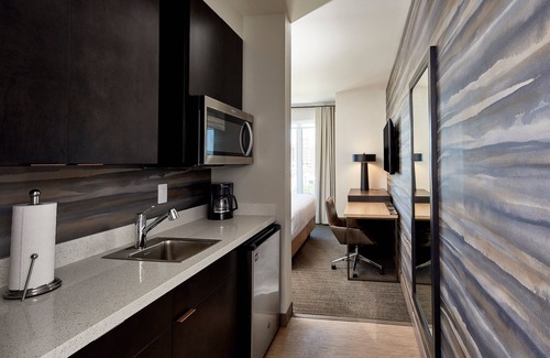 Hough Hotel | Residence Inn by Marriott Cleveland University Circle/Medical Center