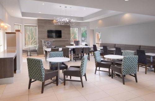 Oak Park - Northwood Hotel | Residence Inn by Marriott San Antonio Airport/Alamo Heights