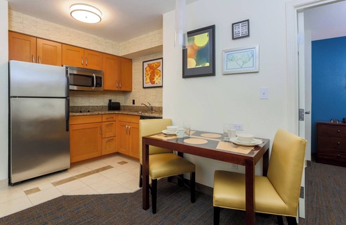 South Arlington Hotel | Residence Inn by Marriott Dallas Arlington South
