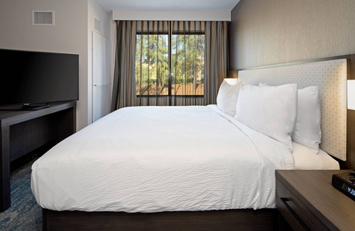 Valencia Hotel | Residence Inn by Marriott Valencia