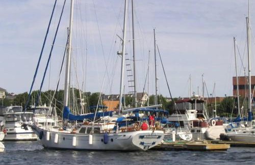 Thompson Square - Bunker Hill Hotel | Residence Inn by Marriott Boston Harbor on Tudor Wharf