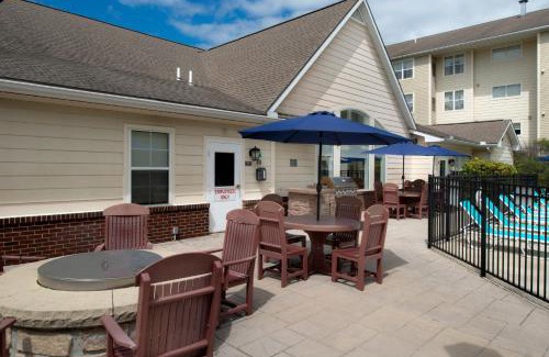 Troy Hotel | Residence Inn by Marriott Dayton Troy