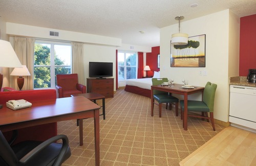 Flint Hotel | Residence Inn By Marriott Flint