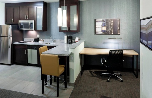 Downtown Richmond Hotel | Residence Inn by Marriott Richmond Downtown